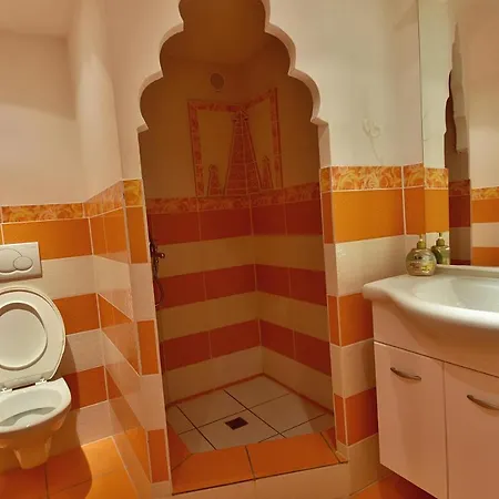Konukevi Svet 3*